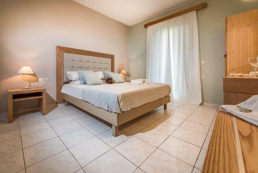Plessas Palace 3* Alykanas (Zakynthos)